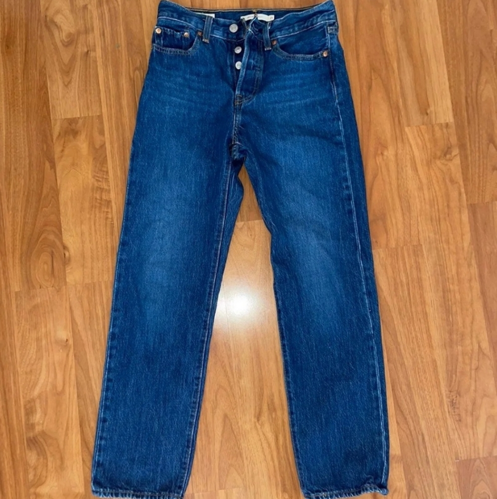 Levi's wedgie straight jeans